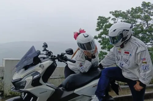 Motorcycle Couple Roadtrip